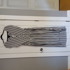 Womens plus size 26/28 Lane Bryant dress